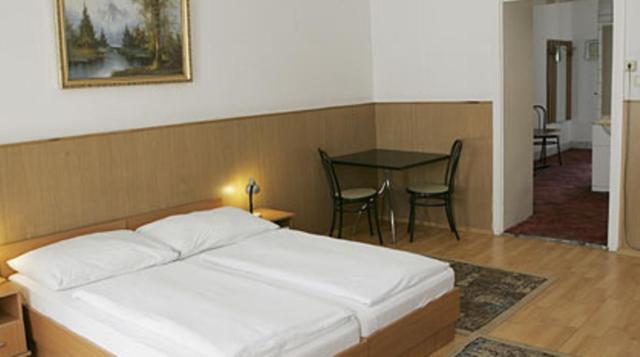 Hotel Cyrus Viena Habitación foto